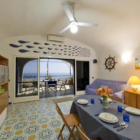 Sleeps 4 Air Con Wifi Appartamento *