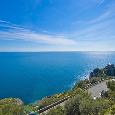 Sleeps 4 Air Con Wifi * Conca dei Marini